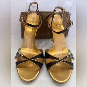Gucci Bee Satin Heels Black Gold Strappy Sandals Ankle Strap Pumps Sz 9.5